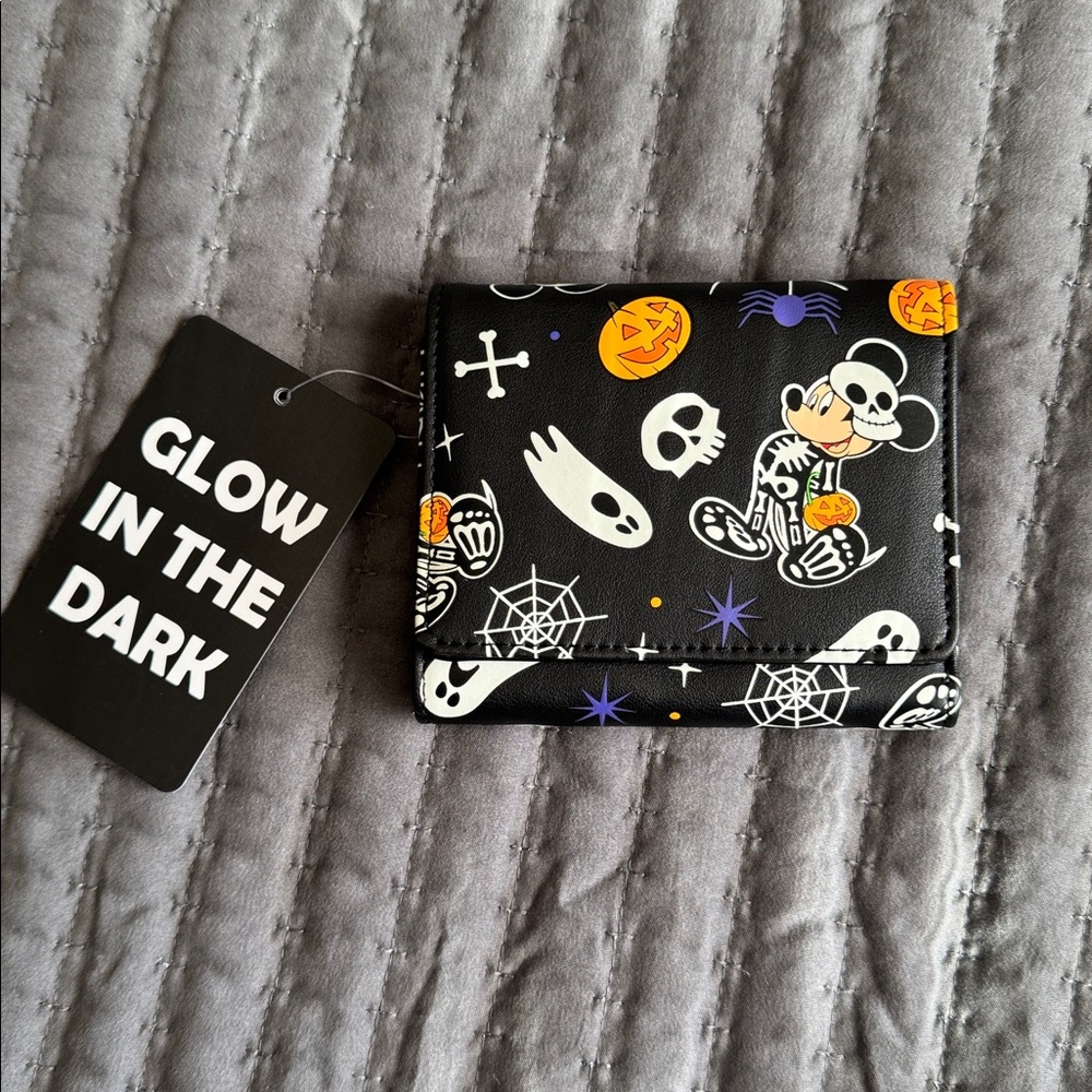 Disney wallet